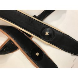 Hndlavet guitar rem i lkkert bldt lammeskind