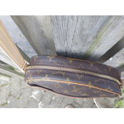 Louis Vuitton model Blois