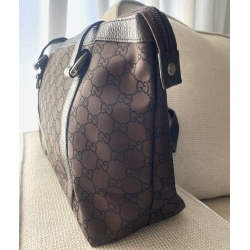 Velholdt Gucci taske i brunt logo stof og lder