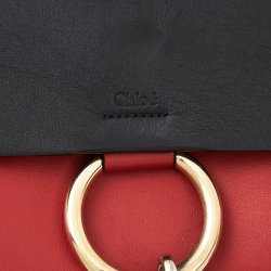 Chloe Taske i rdt og sort skind