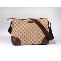 Gucci Crossbody bag/ skuldertaske af GG SupremeCanvas med bestning i Kalvelder