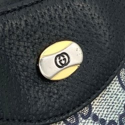 Gucci GG  Monogram taske med bl� skind bes�tning