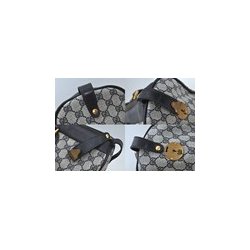 Gucci Sherry Line Boston taske i logo stof og bl�t l�der.