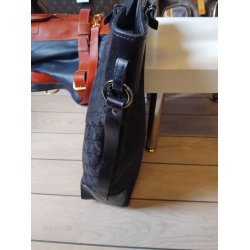 Velholdt Gucci Vintage taske i sort kalveskind og logo stof.