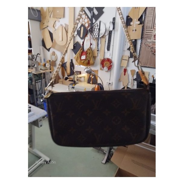 Nyhed! Kde i guld til f.ex. LV Pochette taske.