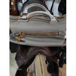 Prada taske i grt kalveskind.