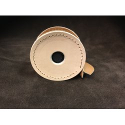 etui i l�der til opbevaring af m�leb�nd.