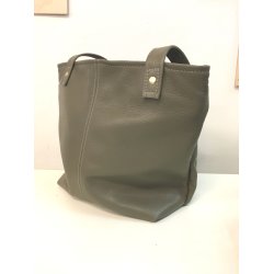 BIG !  Skindtaske eget design.