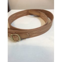 Bred hndlavet gevr rem med prg i lder.