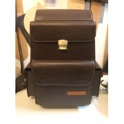 Hndlavet og hndsyet taske i skind. Unikt hndvrk