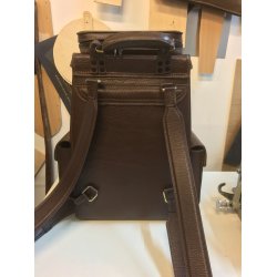 Hndlavet og hndsyet taske i skind. Unikt hndvrk