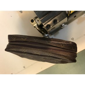 Ny lynls i LV Toilet taske