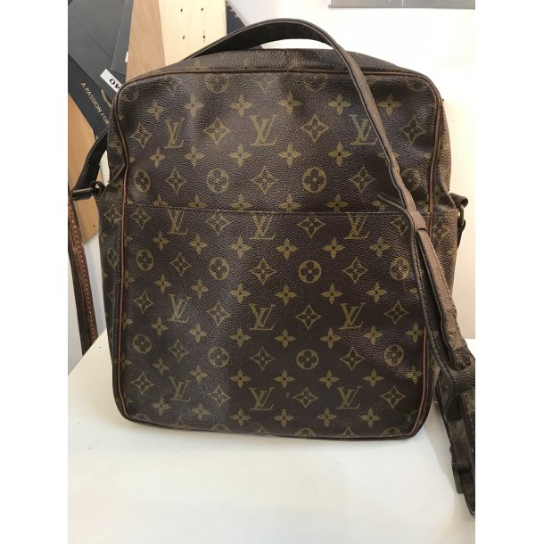 Louis Vuitton Model Marceau