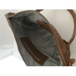 Skindtaske i bldt lkkert bffelskind foret med gte ruskind