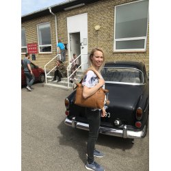 Skindtaske i bldt lkkert bffelskind foret med gte ruskind