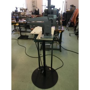 Billede 22: billede af en 70 r gammel Wilh. Pedersen maskine; Istandsat og psat motor