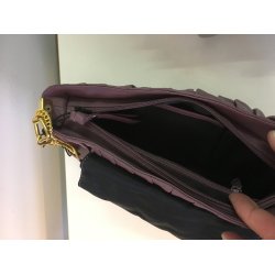 Vintage Taske i bldt lkkert skind; Aldrig brugt.