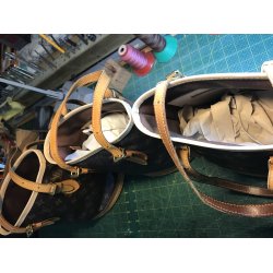 Renoveret gte louis Vuitton Mini Bucket taske i logo Monogram Canvas og lder