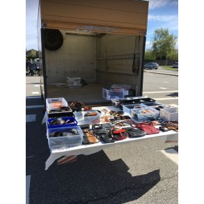 billede 25: kim p marked med vores gamle postmand Per liftbil.