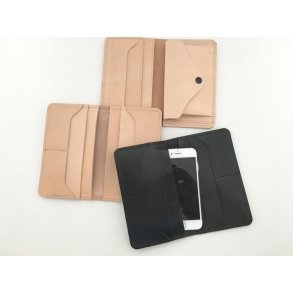 Iphone cover  i Natur kernelder eller sort Boks kalv