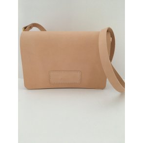 Kernelder taske i natur Veg. garvet lder