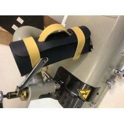 Saddel etui i lder til at hnge p Cykel NB. Donation af  salg til Rde Kors Ukraine