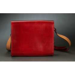 Lder skuldertasker fra Oxdenmarq demotasker nye med med lidt brugsspor