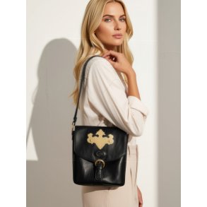 Redesign taske i sort l�der med beslag.