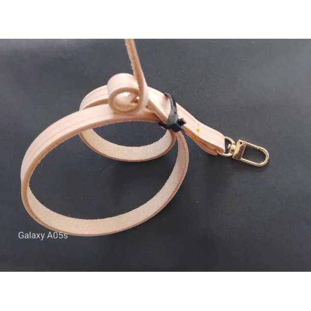 Ny rem i Vachetta lder til louis Vuitton Pochette tasker