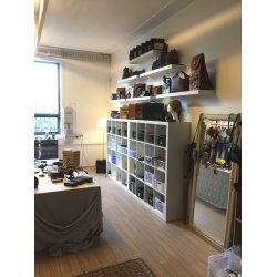 Billede 26 Vores nye shop/showroom ved siden af vrkstedet