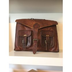 Rummelig Herretaske i natur Gedeskind i rt look