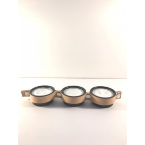 Lysestager i lder med metalholdere i sort