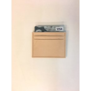 Etui til Credit cart i kernelder. Plads til mange kort da der ogs er rum i midten.