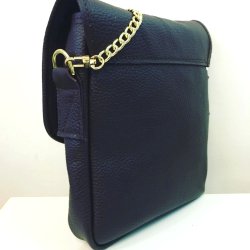 taske i mulberry stil i bldt lkkert skind.