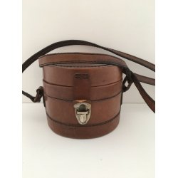 Rund Vintage taske i lder med skulderrem. 